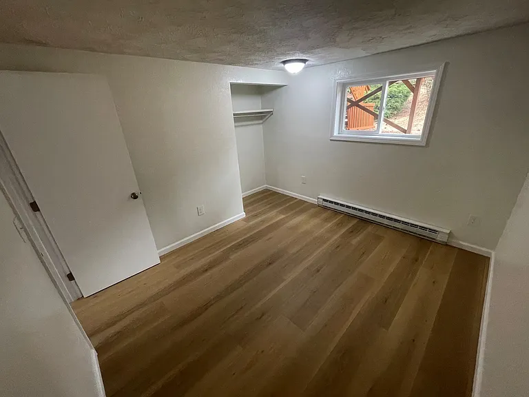 2537 E 27th Ave — Photo 11