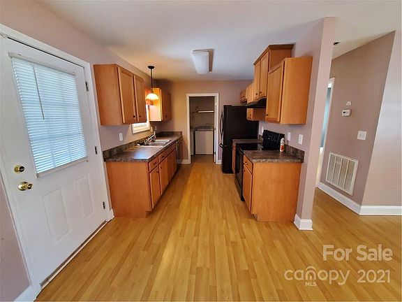 4th image of 3239 Blue Sky Ct