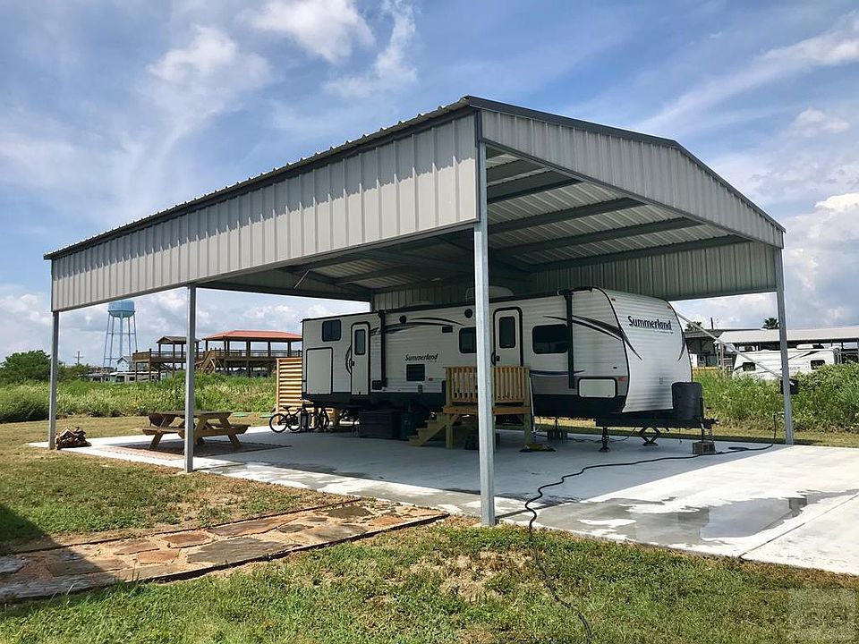 1st image of 1815 Honeysuckle Ln