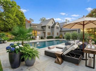 2 Barry Ct, Katonah, NY 10536