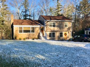 11 Pine Grove Rd, Rehoboth, MA 02769