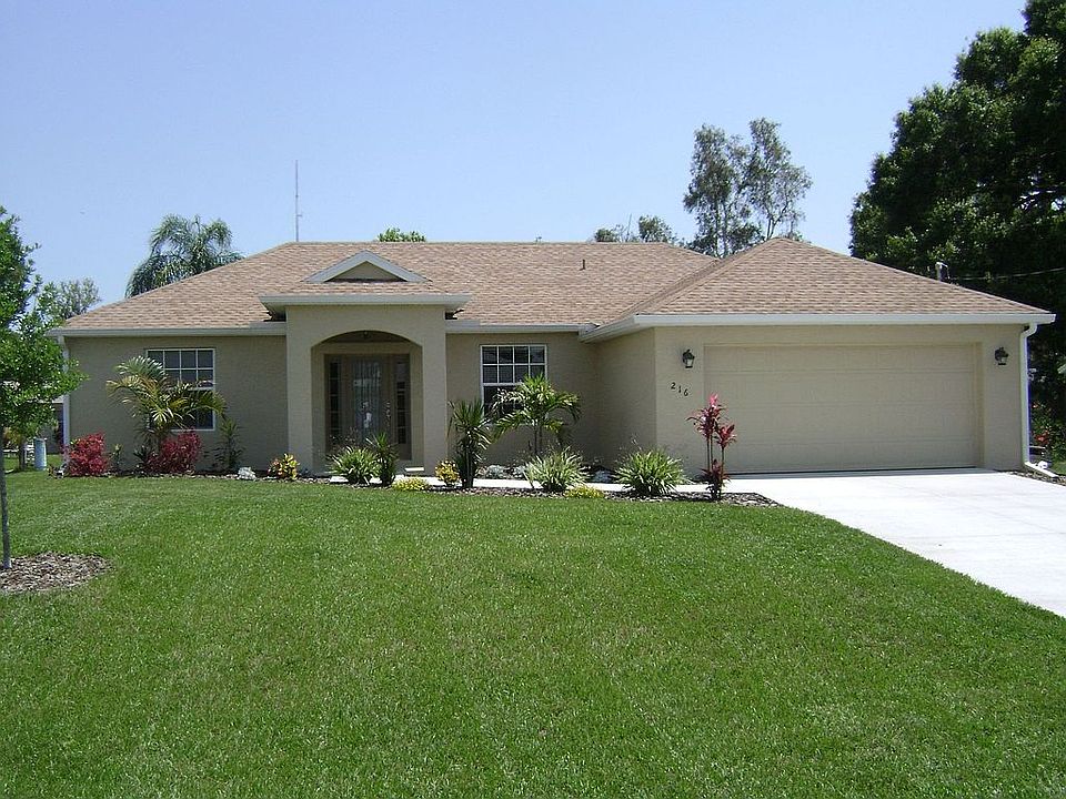 1st image of 216 Hibiscus St