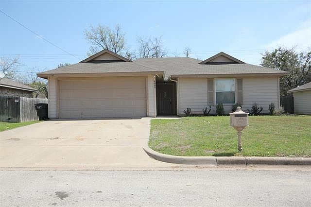 1st image of 4009 Devonaire Dr