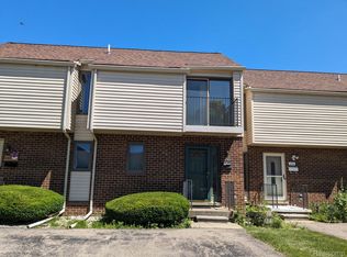 2160 Village West Dr N, Lapeer, MI