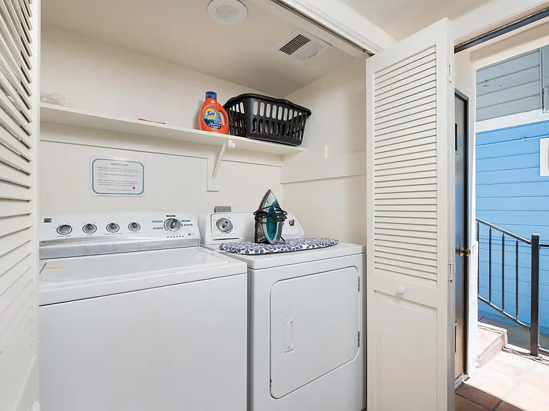 732 Jersey Ct — Photo 24