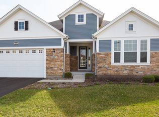 2963 Chevy Chase Ln, Naperville, IL 60564