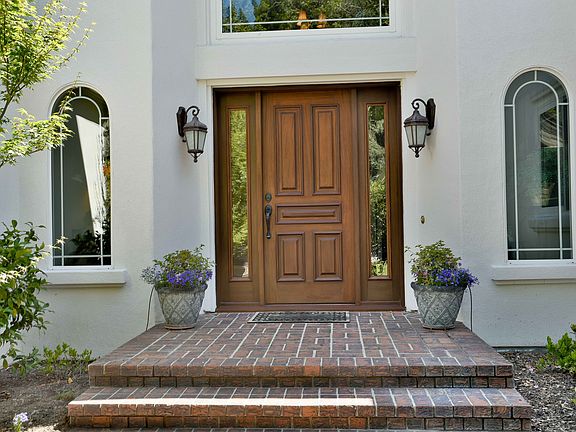 4th image of 105 Pepperwood Ct