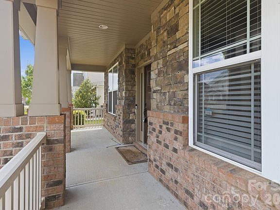 2nd image of 2589 Shoal Park Rd
