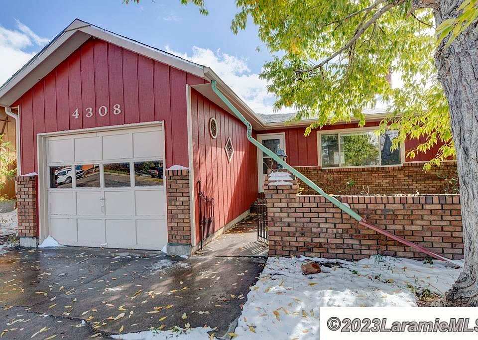1st image of 4308 Comanche Dr