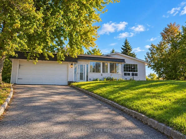 861 John St, Innisfil, ON L0L 1K0