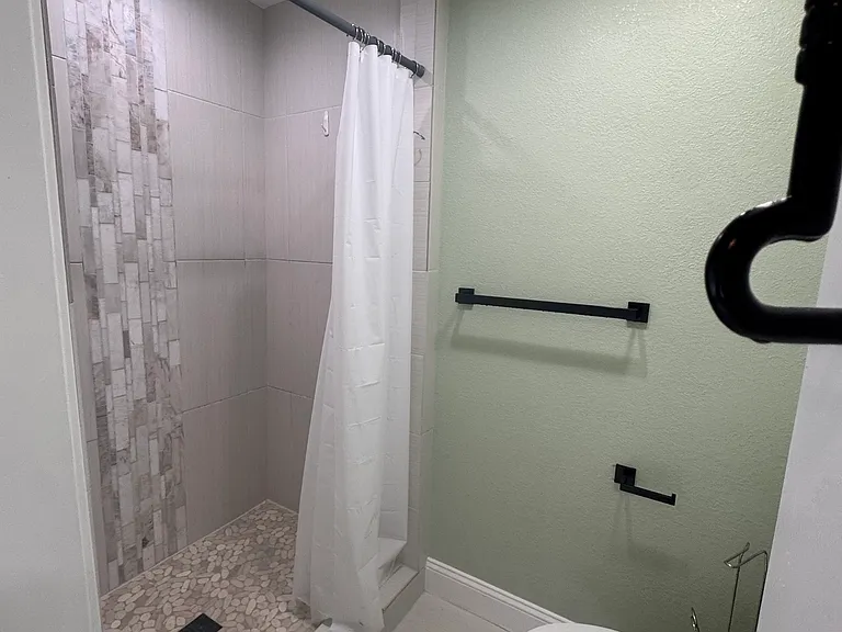 3305 N Cook St #C — Photo 7