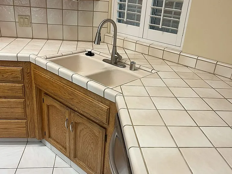8805 Landover Ln — Photo 4