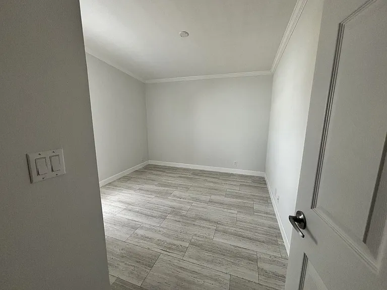 28 Nyborg Ave #28 — Photo 12