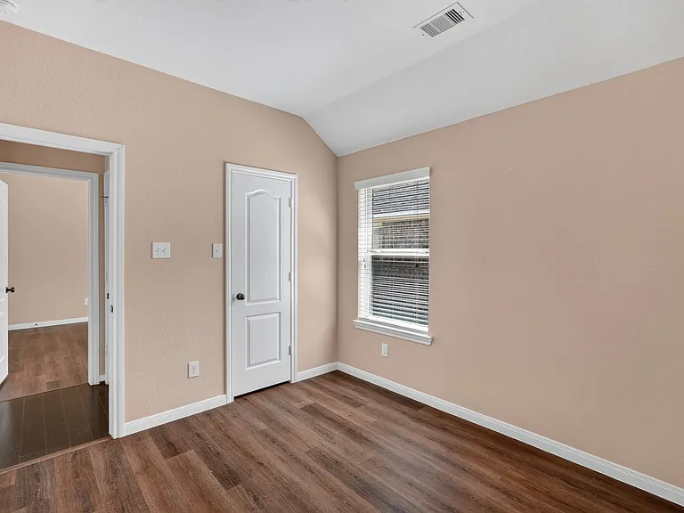 15 Butternut Grove Pl — Photo 25