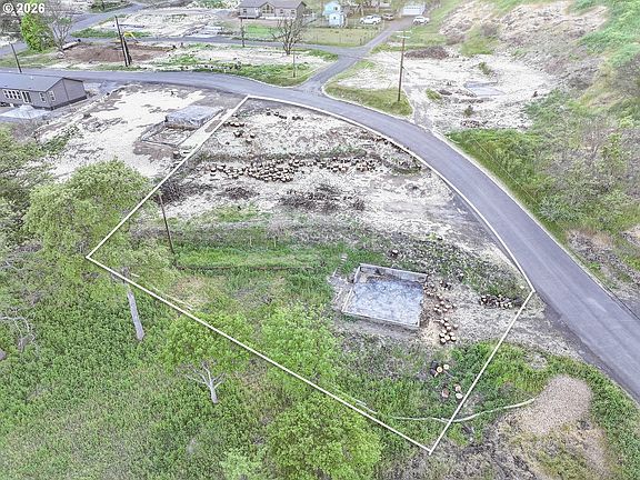 4th image of 4724 Simonelli Rd