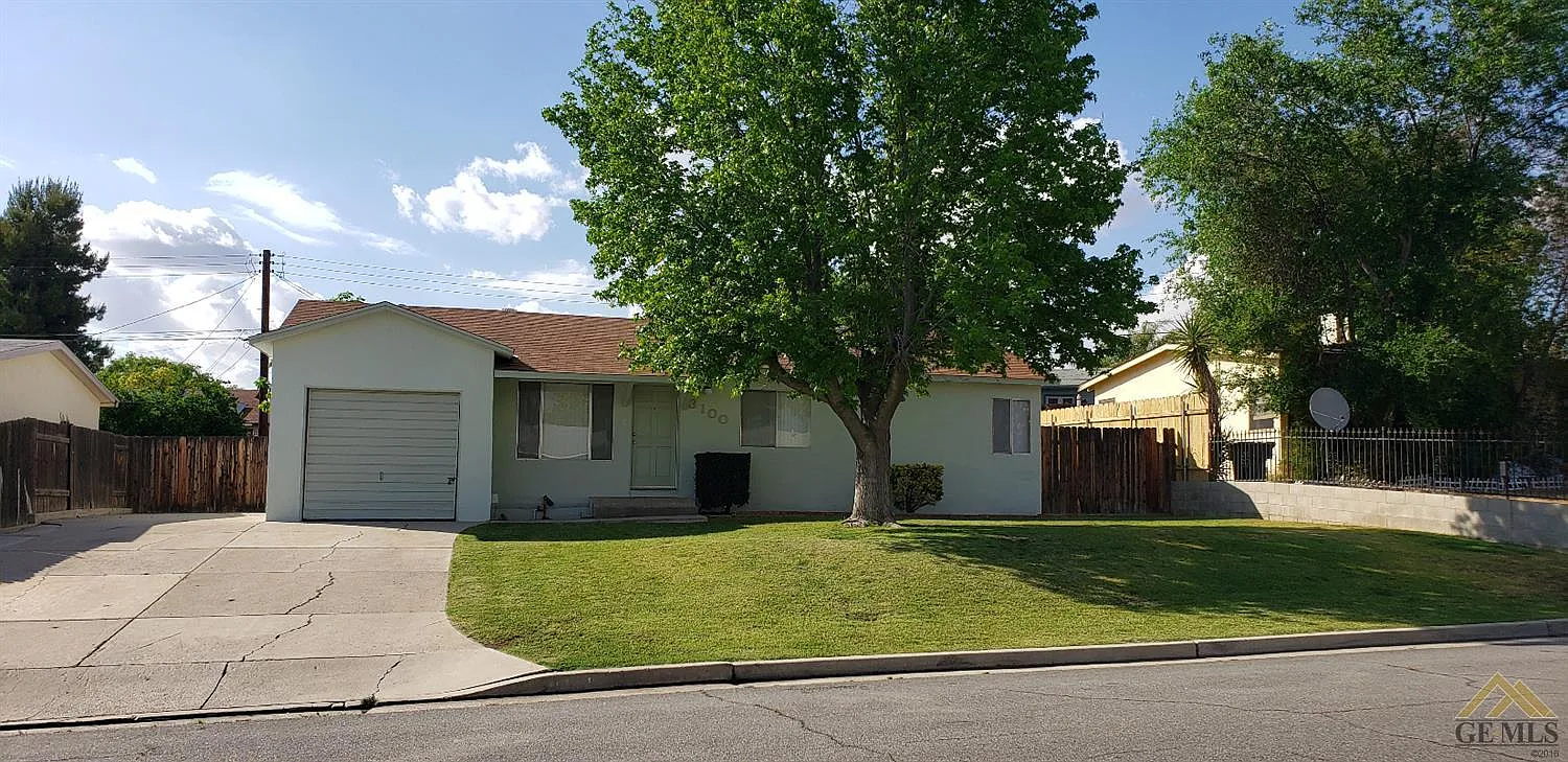 3100 Shelly Ln photo 1