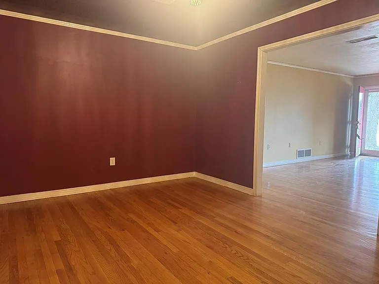 1002 W Louisiana Ave — Photo 6