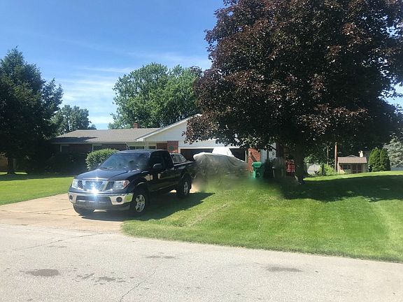 2nd image of 11209 Hemlock Dr