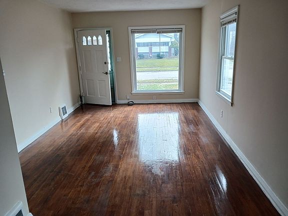 2nd image of 1832 15th St
