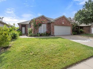 5924 Center Ridge Dr, Fort Worth, TX 76131