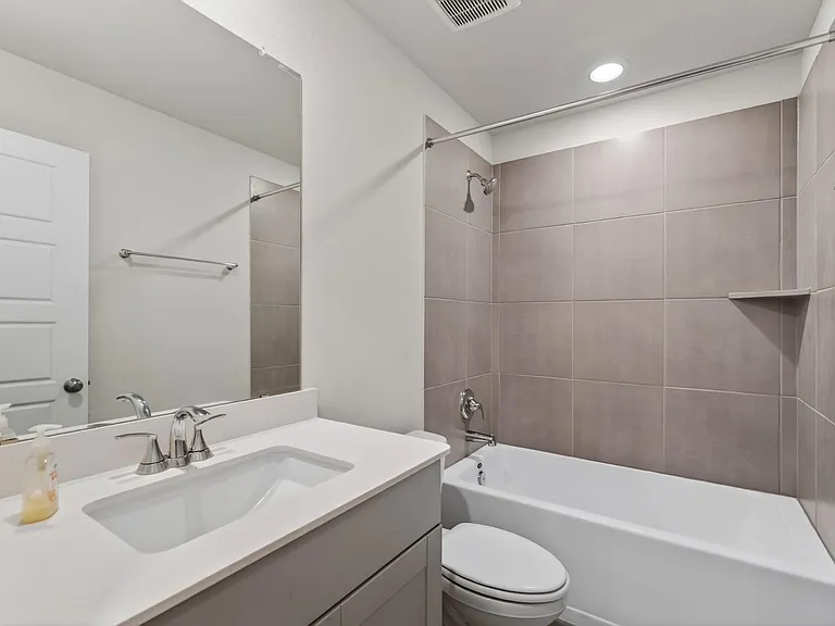 6721 Chinapkin Oak Ln — Photo 37