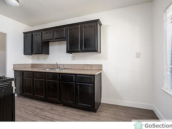 5th image of 6526 S Victoria Ave #B