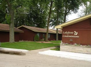 W4392 Crystal St #2, Cecil, WI 54111