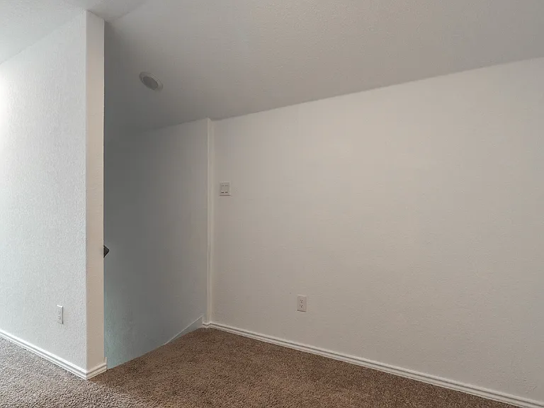 7128 Elm Cv — Photo 20