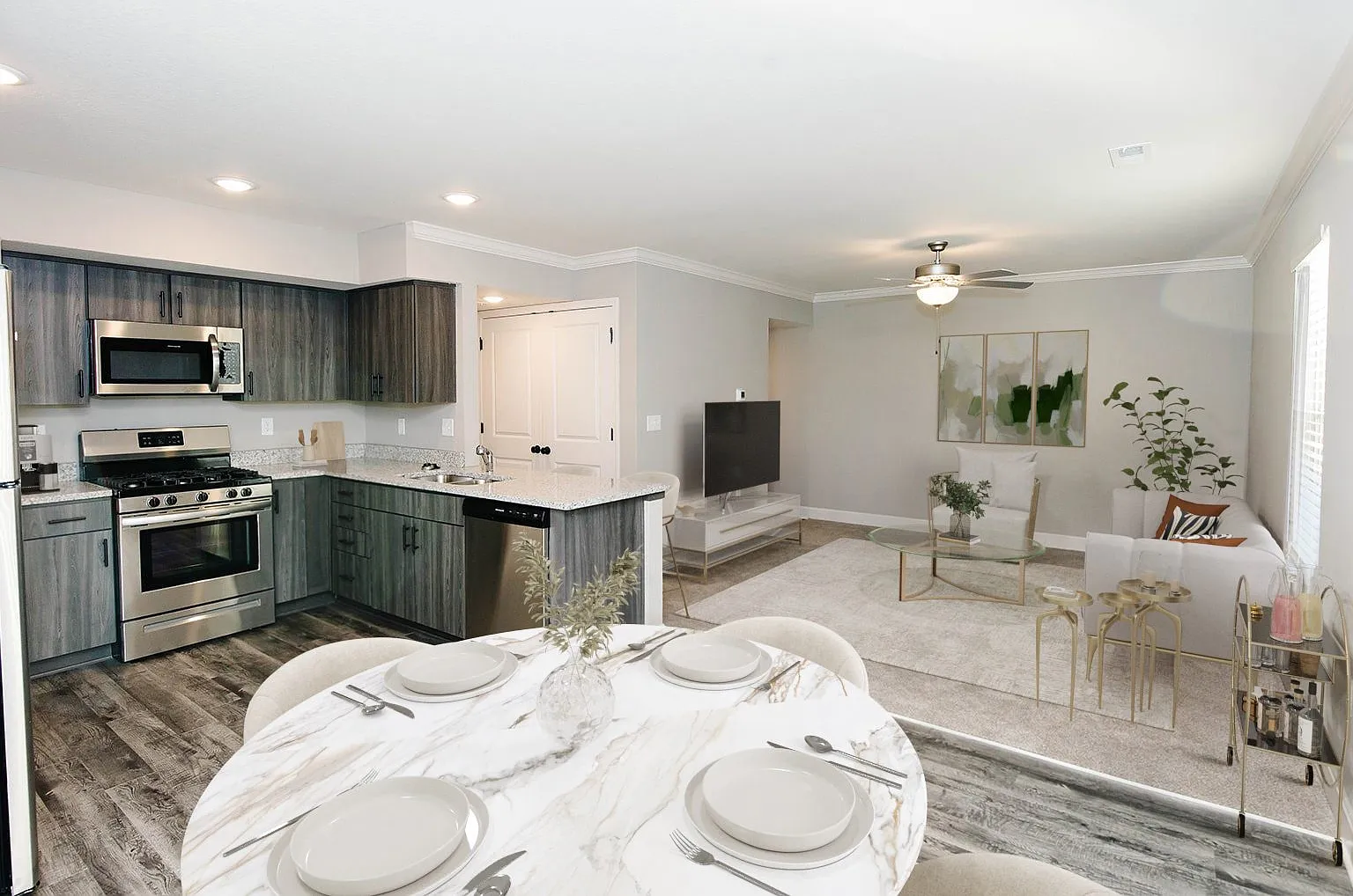 Thrive at Creekside Apartments and Townhomes — Photo 1