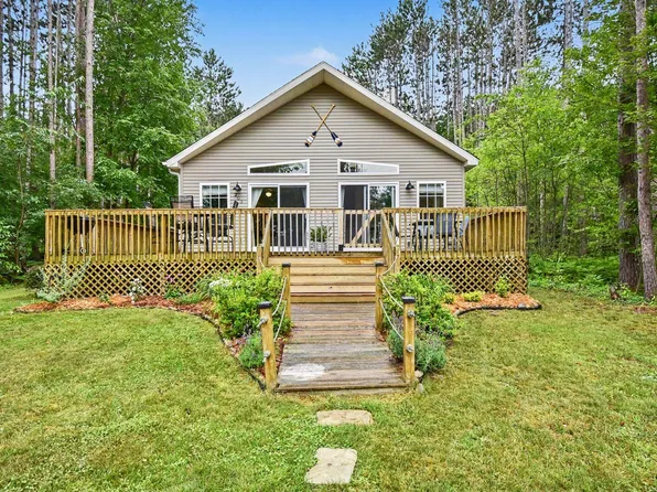 203 Acorn Rd, Roscommon, MI 48653