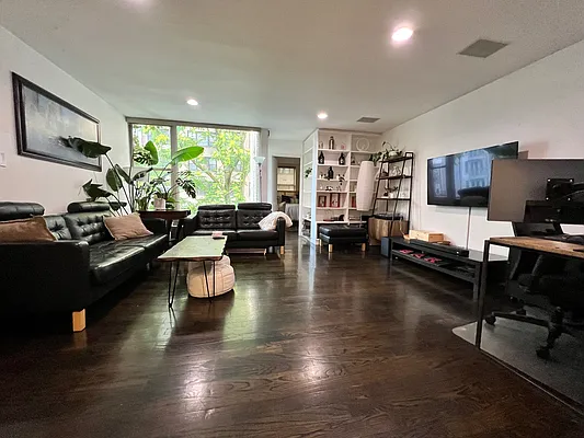 Rented by One New York Realty Inc | media 3