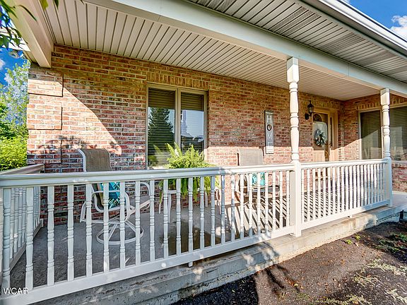 5th image of 1133 Charlotte Cir