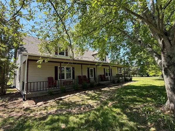 6241 Wards Mill Rd, Marion, IL 62959