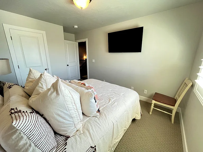 N Coral Ridge Dr — Photo 23