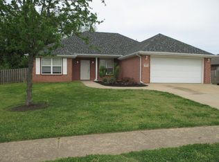 411 Coopers Way, Bentonville, AR 72719