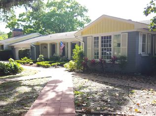 2409 W Ravine Dr, Ruskin, FL 33570