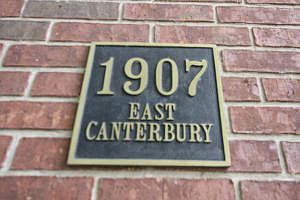 1st image of 1907 E Canterbury St