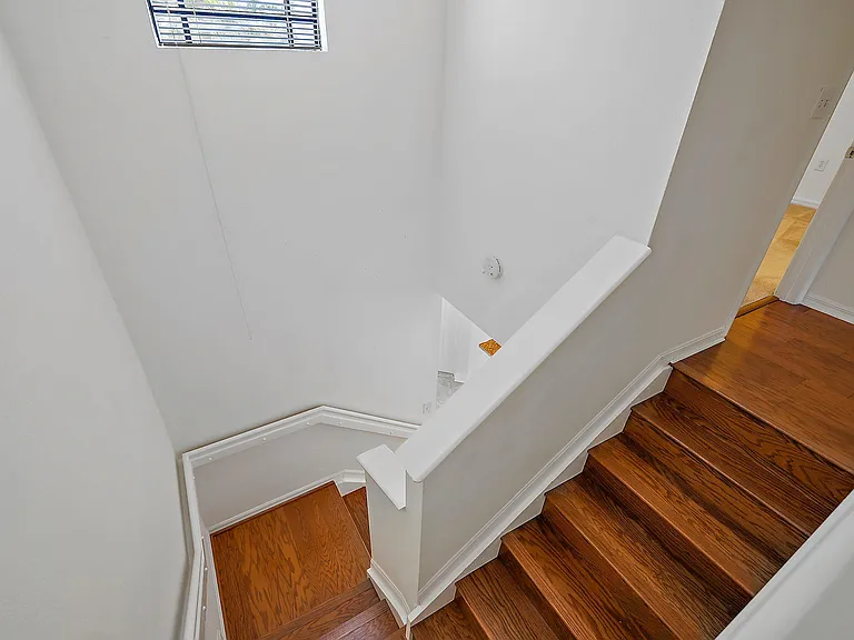 2803 Sarento Pl #110 — Photo 22