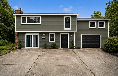 11206 College Ave Photo 1