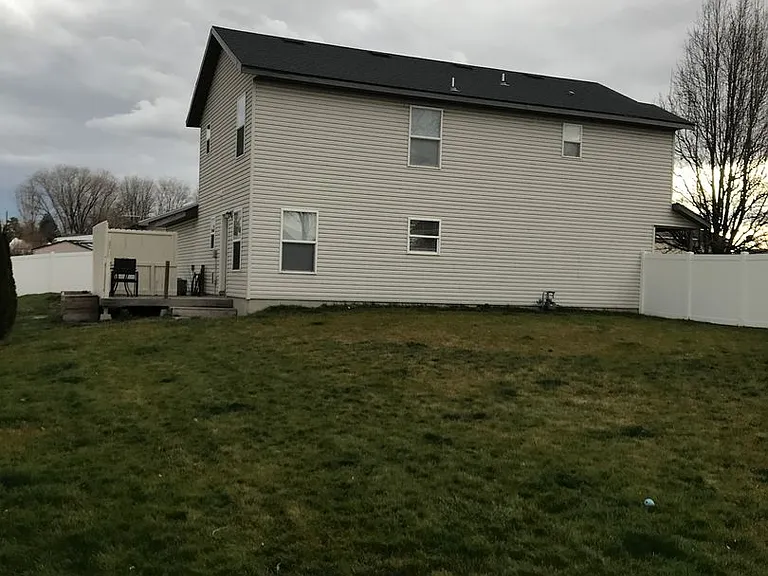 1831 Teton Ct — Photo 12