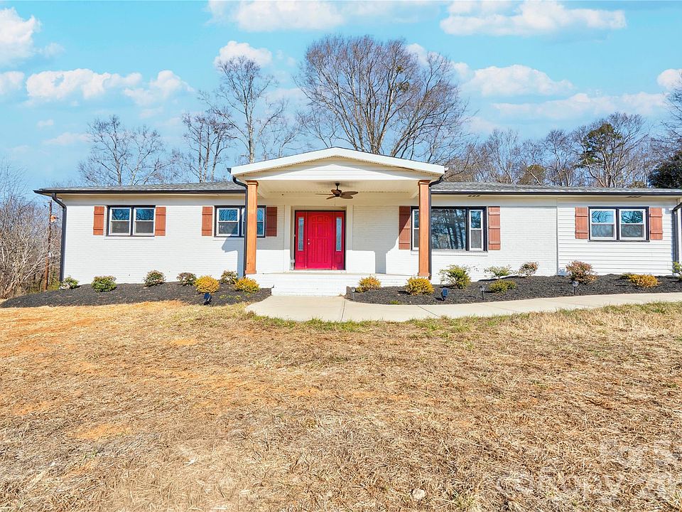 1st image of 226 Hardin Cir