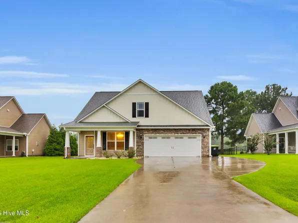 405 Antioch Lakes Road, New Bern, NC 28560