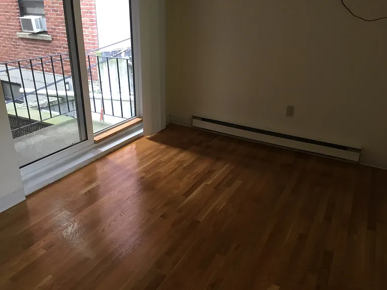 11 Hudson St — Photo 5