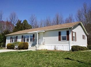 23 Copperfield Dr, Cream Ridge, NJ 08514