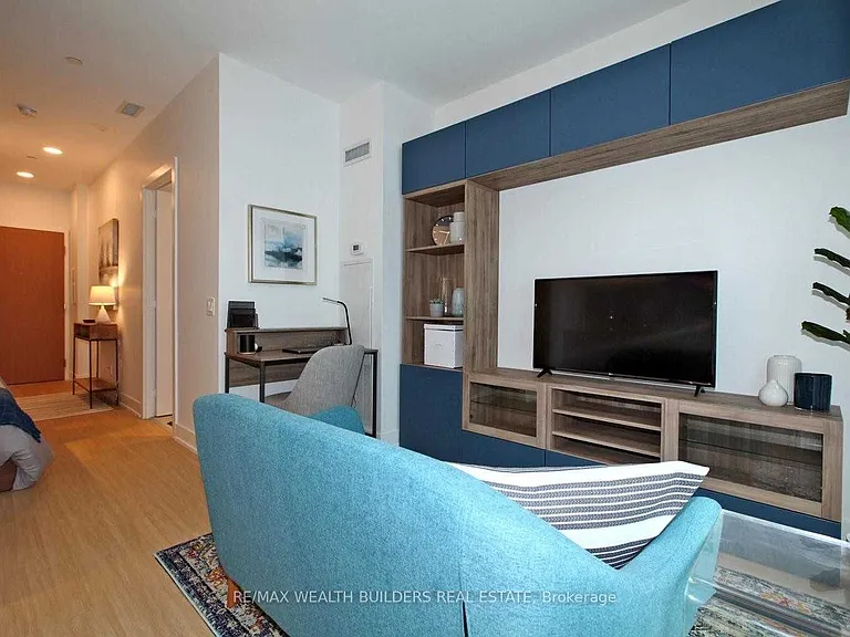 7 Grenville St #1108 — Photo 2