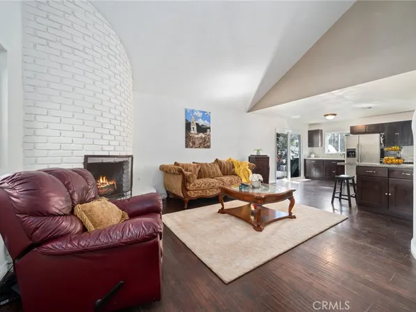 4660 Braemar Pl, Riverside, CA 92501