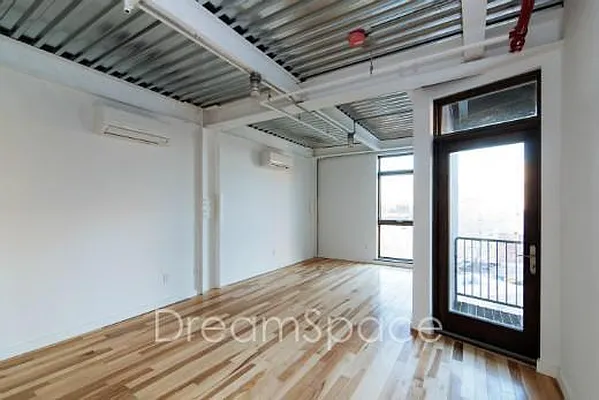 Rented by Dream Space Realty | media 16