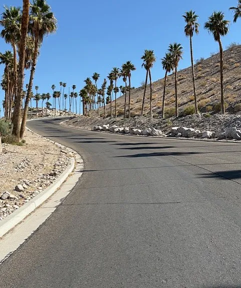 2340 Tapatio Dr — Photo 25
