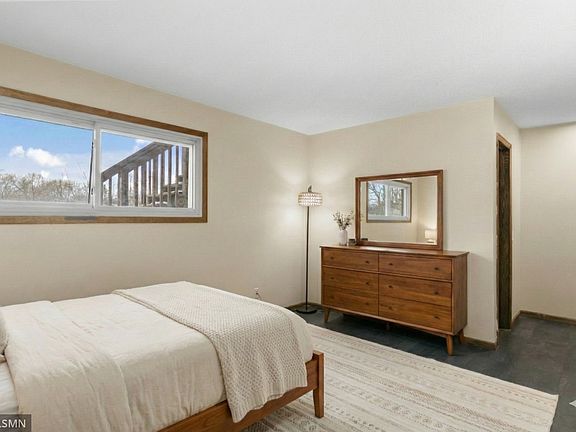 5th image of 8781 Ironwood Ave S