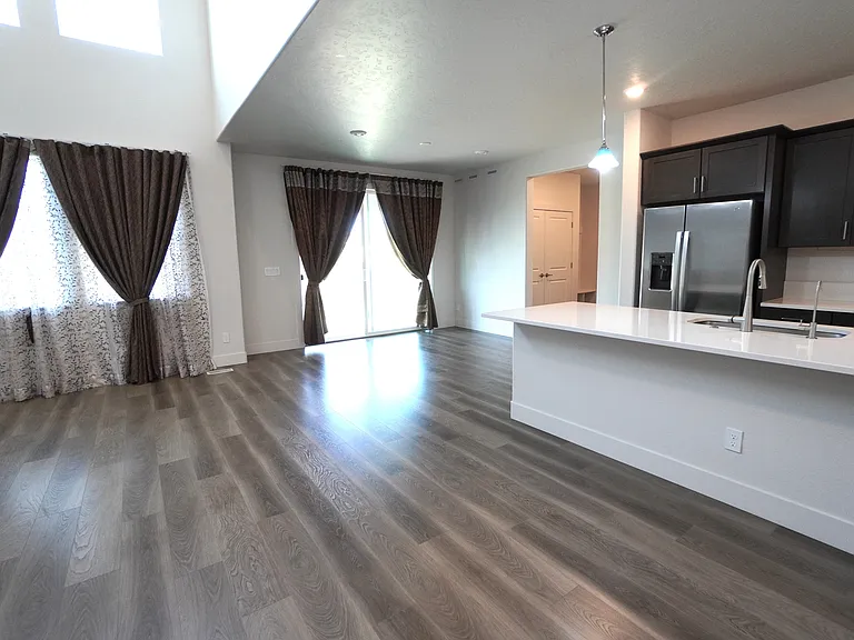245 E Caldera St — Photo 17